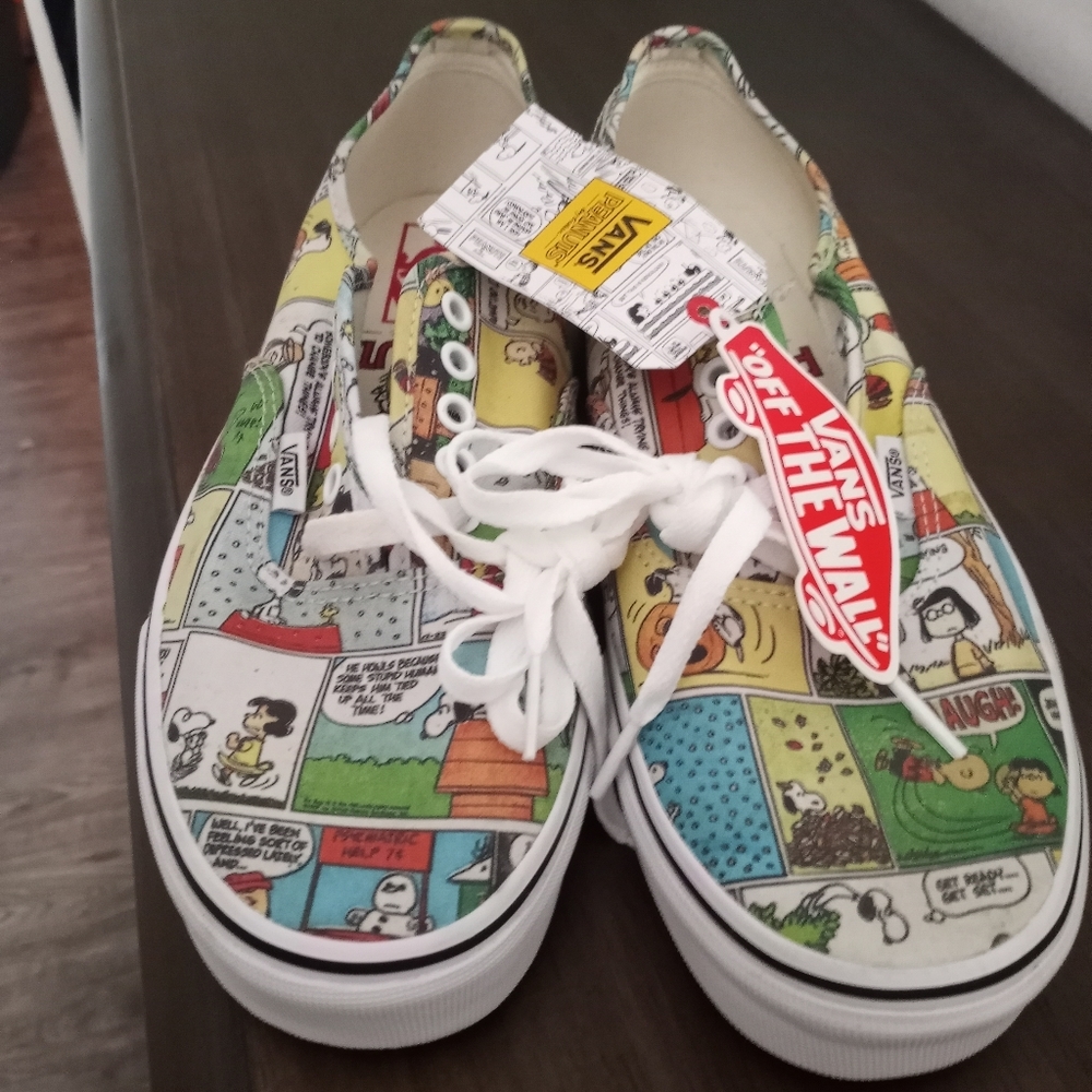 Nwt 2017 Men's Authentic peanut and snoopy comics vans off the wall size 10